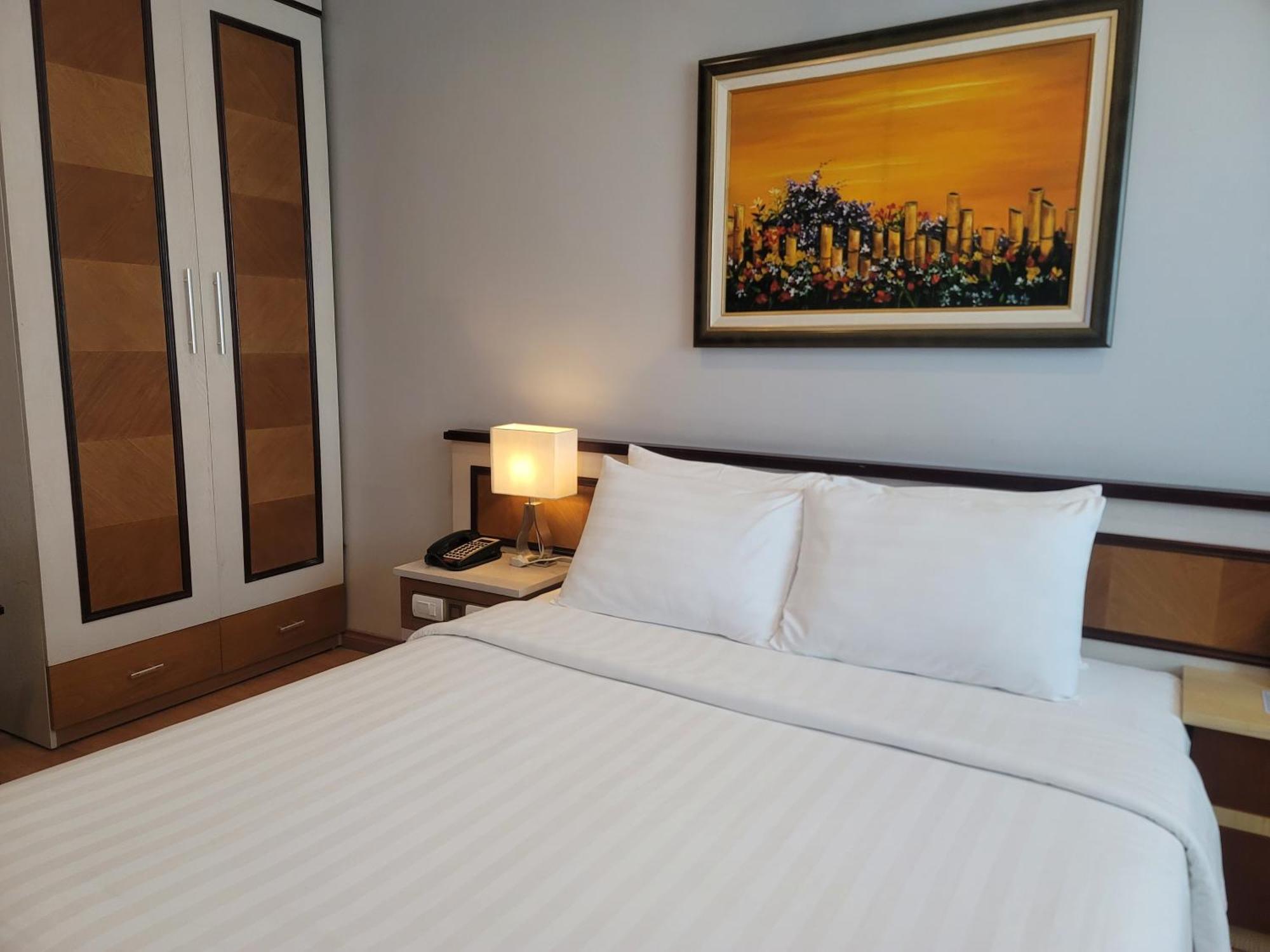 Luxeden Hotel Hanoi Bagian luar foto