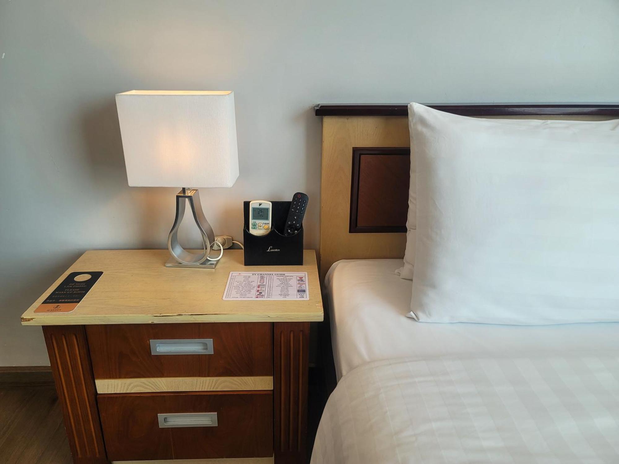 Luxeden Hotel Hanoi Bagian luar foto
