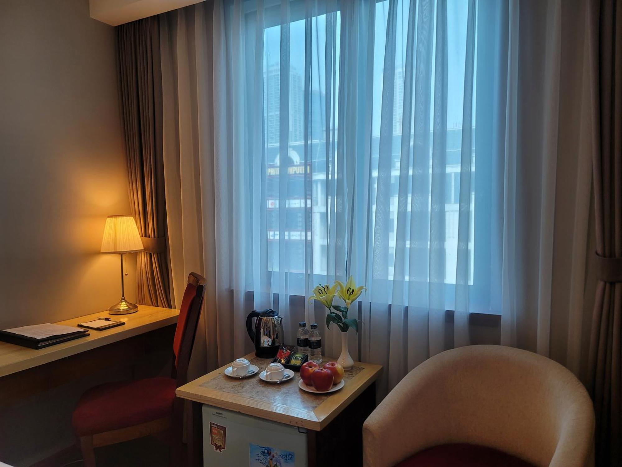 Luxeden Hotel Hanoi Bagian luar foto